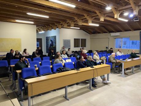 Ενημερωτική Εκδήλωση για το έργο «Πρωτοβάθμιος Προσεισμικός Έλεγχος Κτιρίων», Μεσολόγγι, 24/2/2025